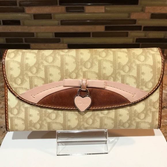 DIOR Trotter Heart PVC Leather Continental Wallet 😍❤️‍🔥🔥 - Picture 4 of 17